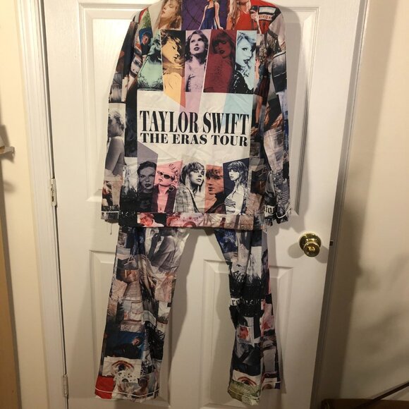 Taylor Swift women The Eras Tour top and bottom pajama set, M - Picture 3 of 12